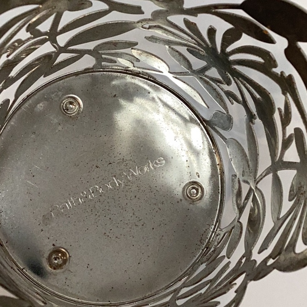 🌺 Bath & Body Works Tall Metal Candle Holder with Flowers - Picture 7 of 10